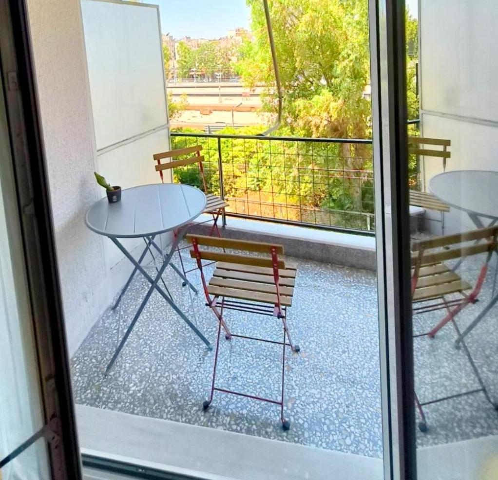 Апартаменти Stylish Artistic Flat With View, Three Min To Metro Афіни Екстер'єр фото