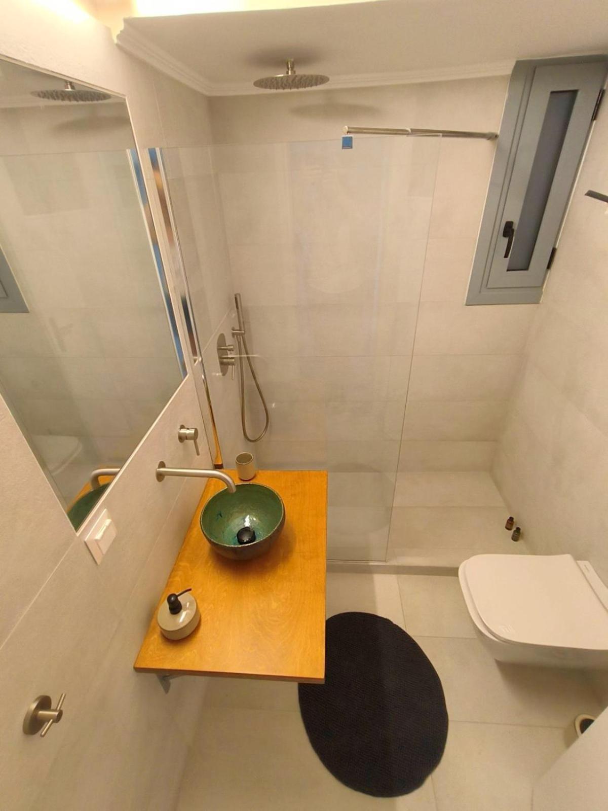 Апартаменти Stylish Artistic Flat With View, Three Min To Metro Афіни Екстер'єр фото